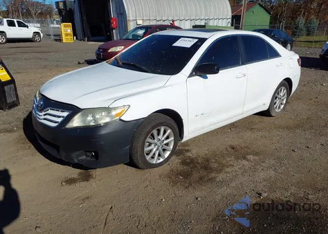 2011 Toyota Camry Xle V6 z USA, uszkodzony, nr VIN 4T1BK3EK4BU620694